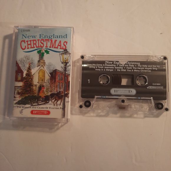 5 Classic Christmas Cassettes - Bing Crosby, Burl Ives, and More! - Picture 8 of 15